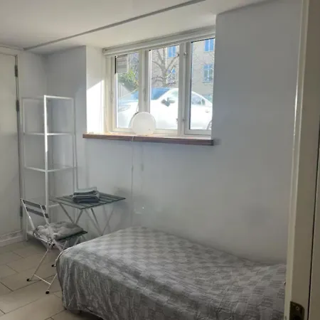 Ξενοδοχείο με διαμερίσματα Huset